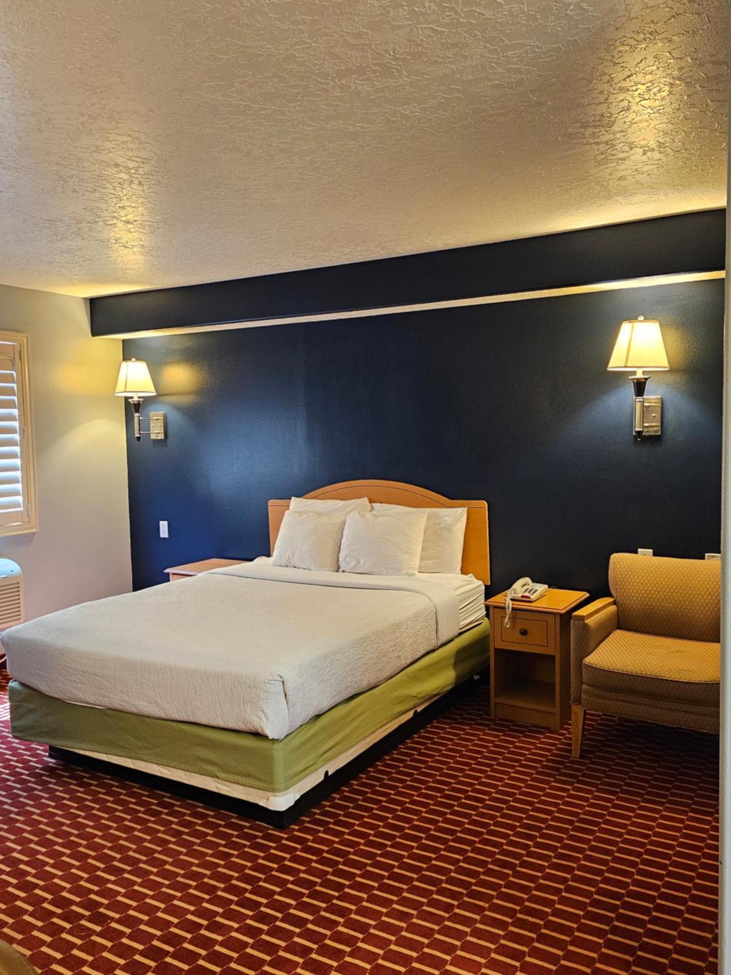 Executive Inn & Suites Extended Stay - Vernal Zewnętrze zdjęcie